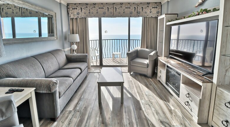 The Palms By Suite At The Beach
