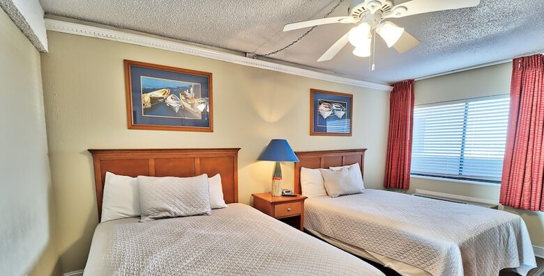 The Palms By Suite At The Beach