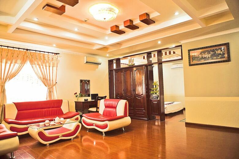 Lan Vy Hotel