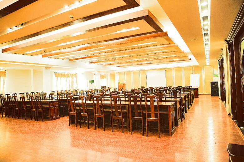 Lan Vy Hotel