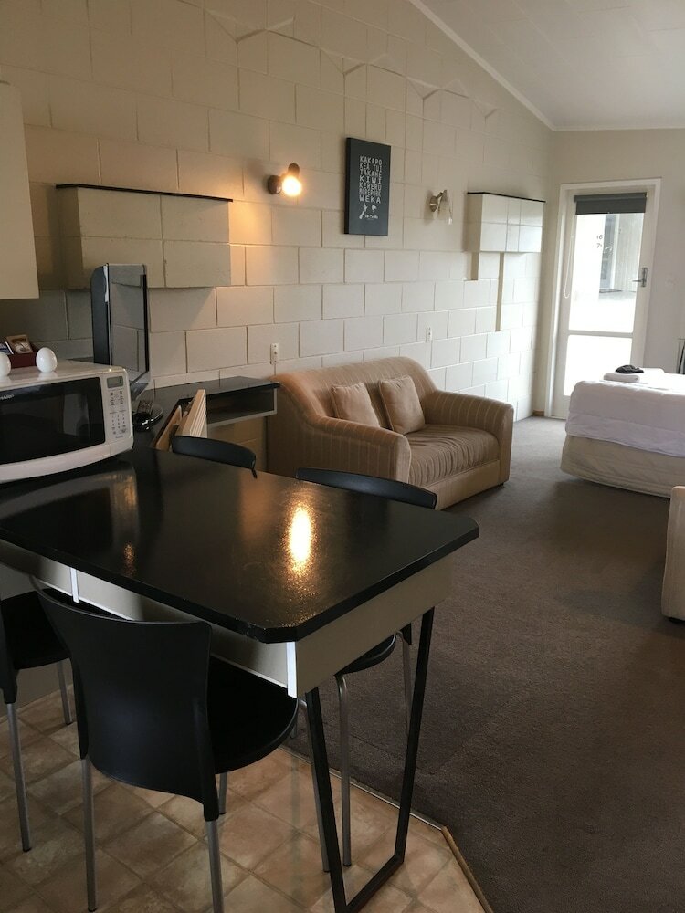 Fountain Court Motel