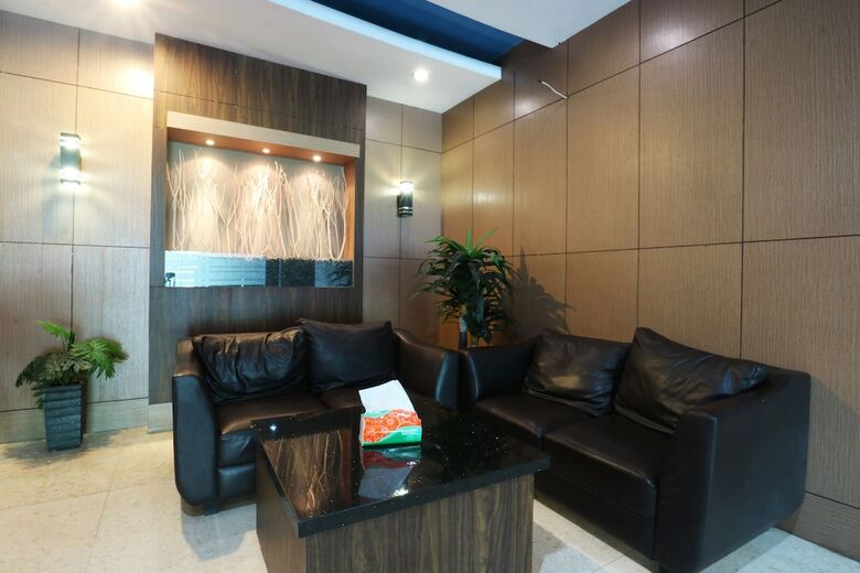 Hotel Sky City Home