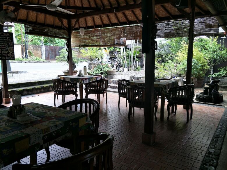 Hotel Temple Cafe & Seaside Cottages