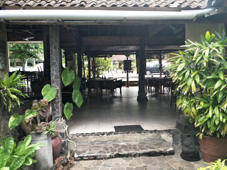 Hotel Temple Cafe & Seaside Cottages