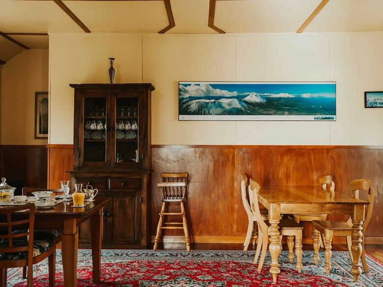 Hotel Tongariro Crossing Lodge