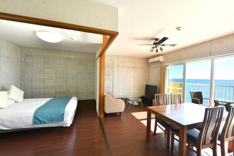 Apartamentos Churaumi On The Beach Motobu