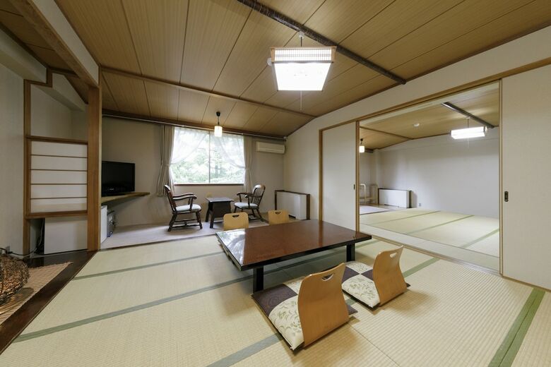 Hotel White Inn Kitashiga