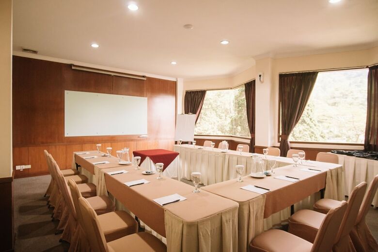 Puteri Gunung Hotel