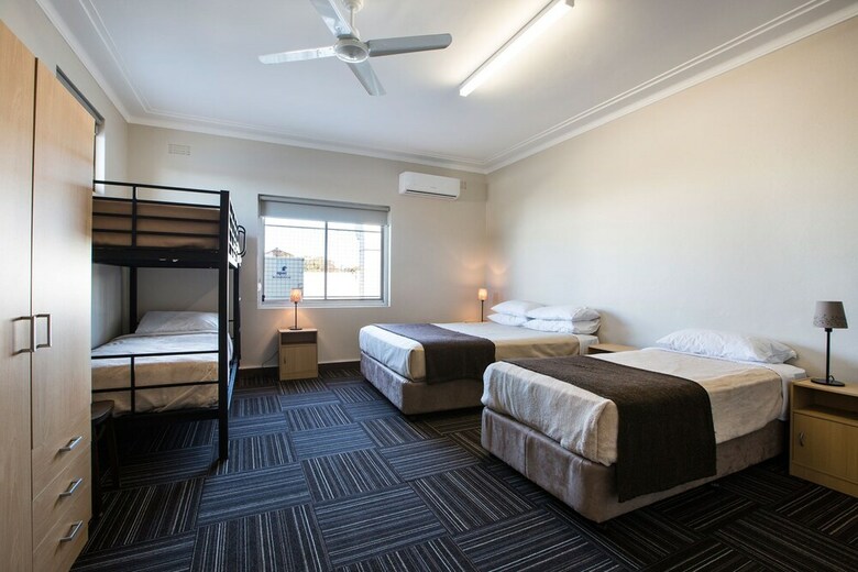 Motel Toongabbie Hotel