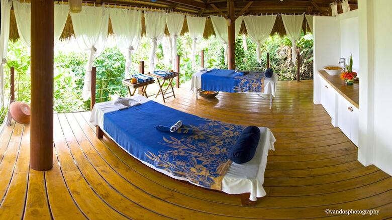 Apartamento Amun Ini Beach Resort & Spa