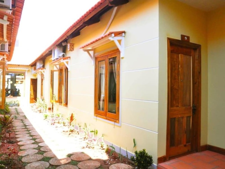 Hotel Lien Tho Guesthouse