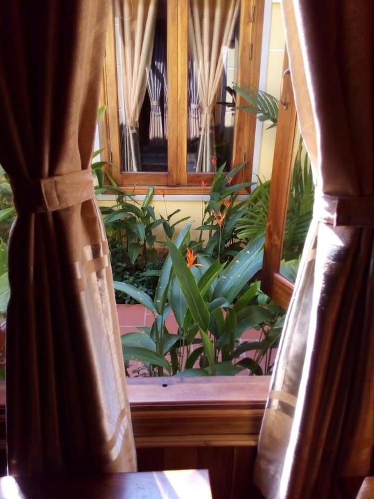 Hotel Lien Tho Guesthouse