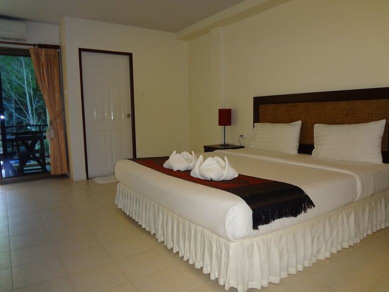 Hotel Paddy's Palms Resort