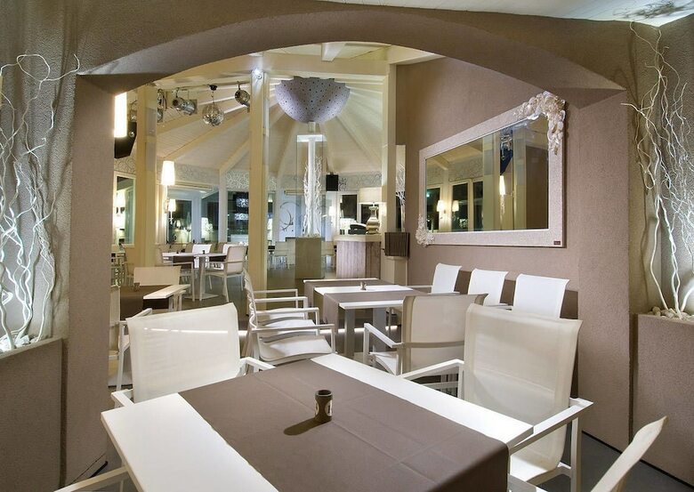 Hotel Pacific