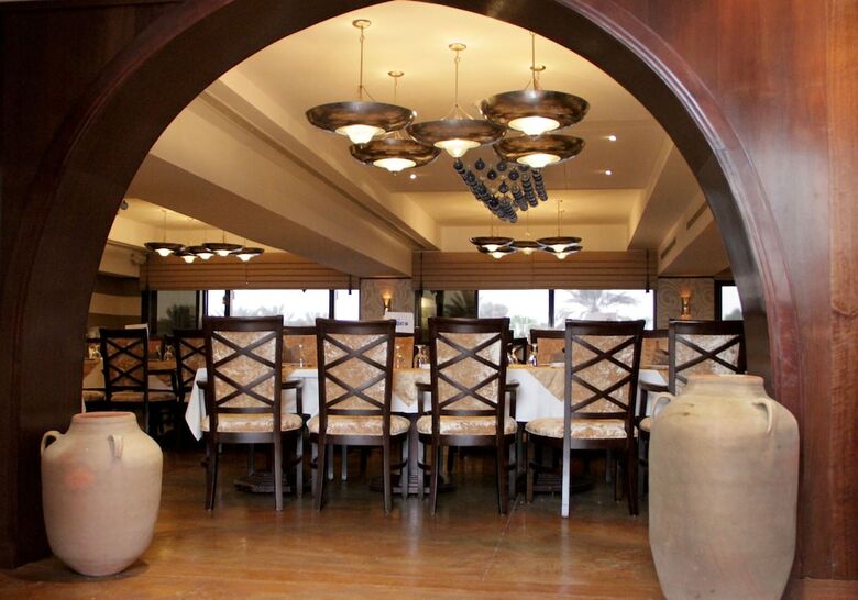 Hotel Dubai Marine Beach Resort & Spa