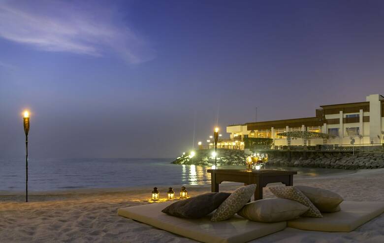 Hotel Dubai Marine Beach Resort & Spa