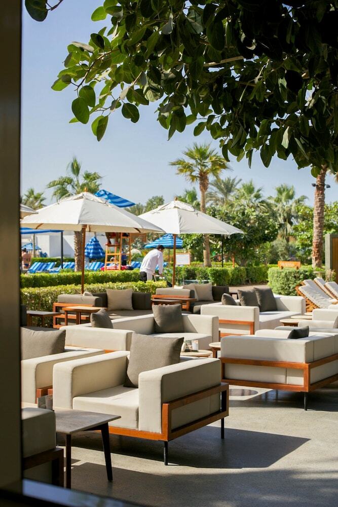 Hotel Dubai Marine Beach Resort & Spa