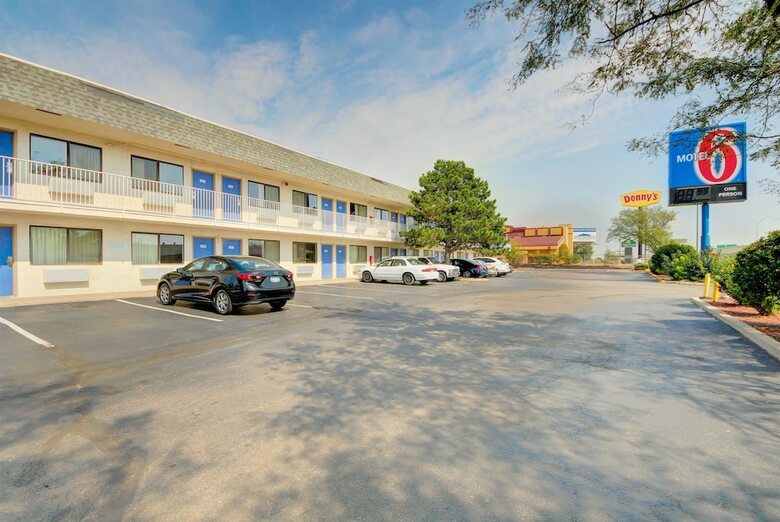 Motel 6 Wichita, Ks