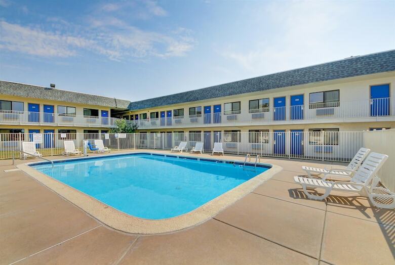 Motel 6 Wichita, Ks