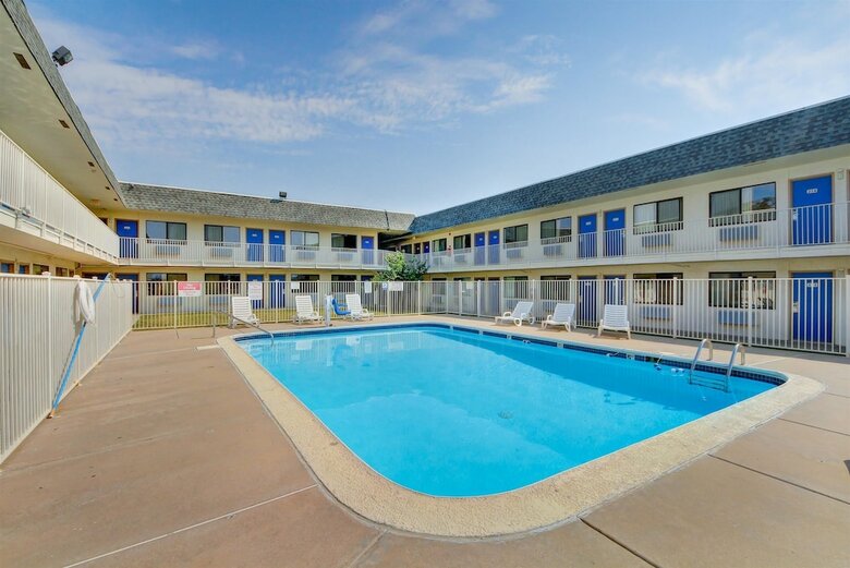 Motel 6 Wichita, Ks