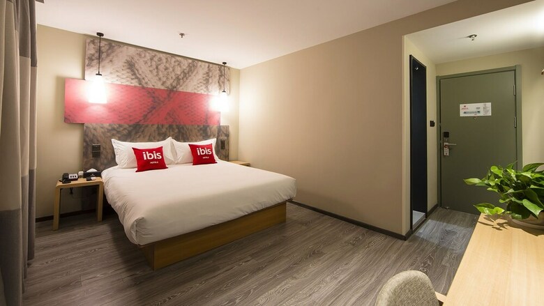 Ibis Beijing Tiantandongmen Metro Station Hotel