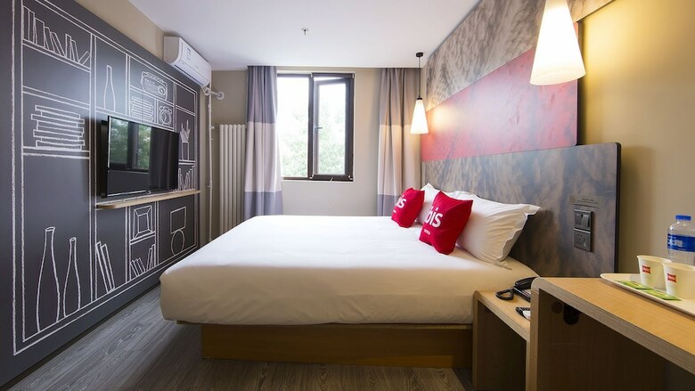 Ibis Beijing Tiantandongmen Metro Station Hotel