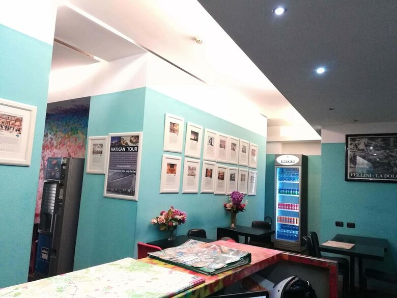 M&j Place Hostel Rome