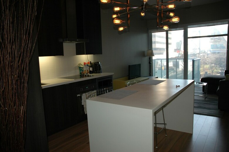 Apartamentos Livingsuites Toronto - Front & John