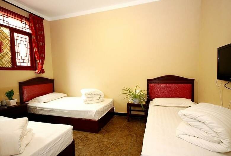 Hostal Leo Hostel
