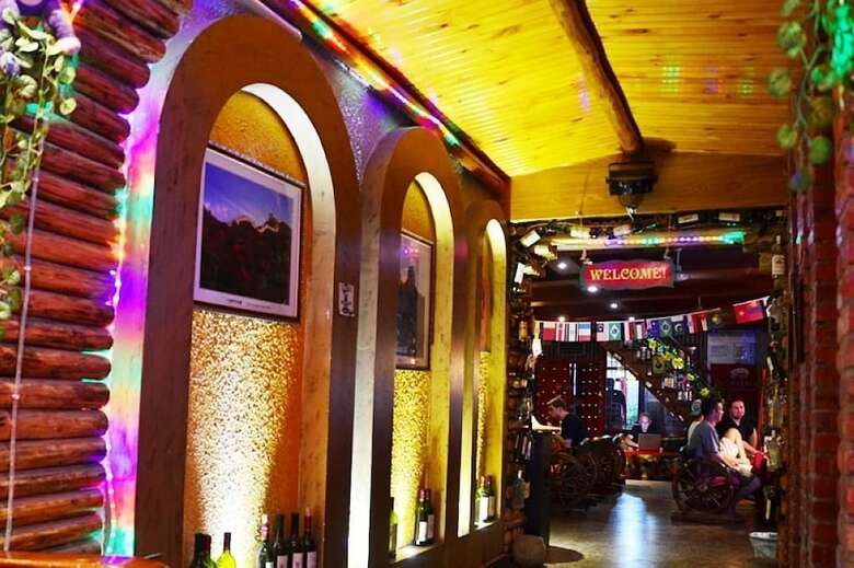 Hostal Leo Hostel