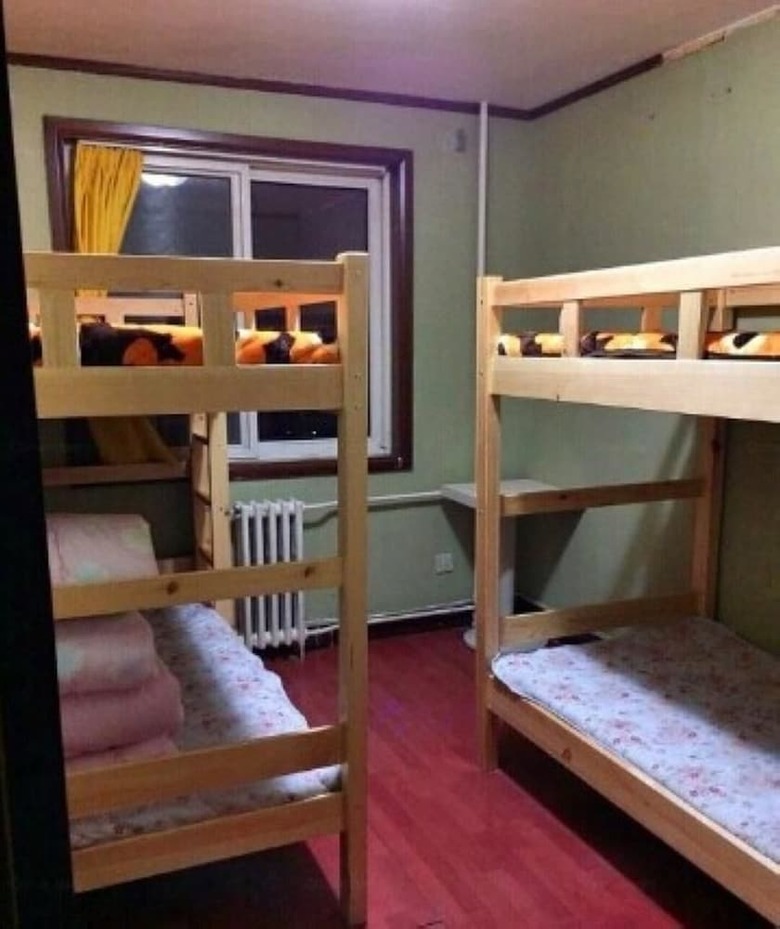 Hostal Leo Hostel