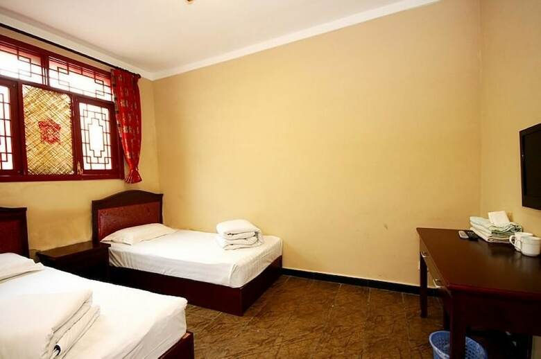 Hostal Leo Hostel