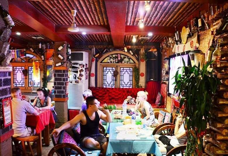 Hostal Leo Hostel
