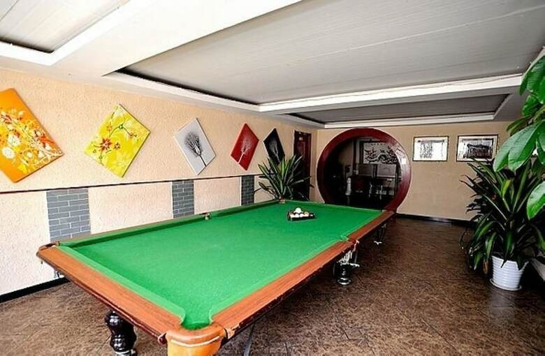 Hostal Leo Hostel