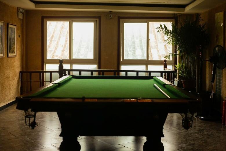 Hostal Leo Hostel