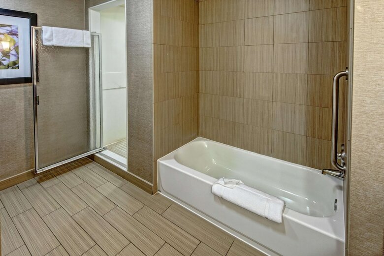 Hotel Hilton Garden Inn Birmingham/lakeshore Drive