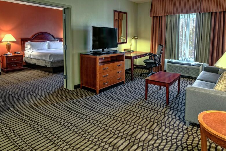 Hotel Hilton Garden Inn Birmingham/lakeshore Drive