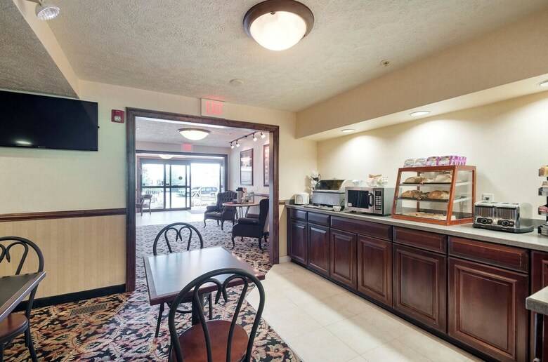 Motel Rodeway Inn & Suites