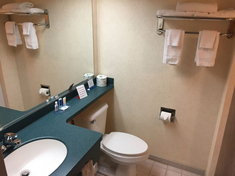 Motel Rodeway Inn & Suites