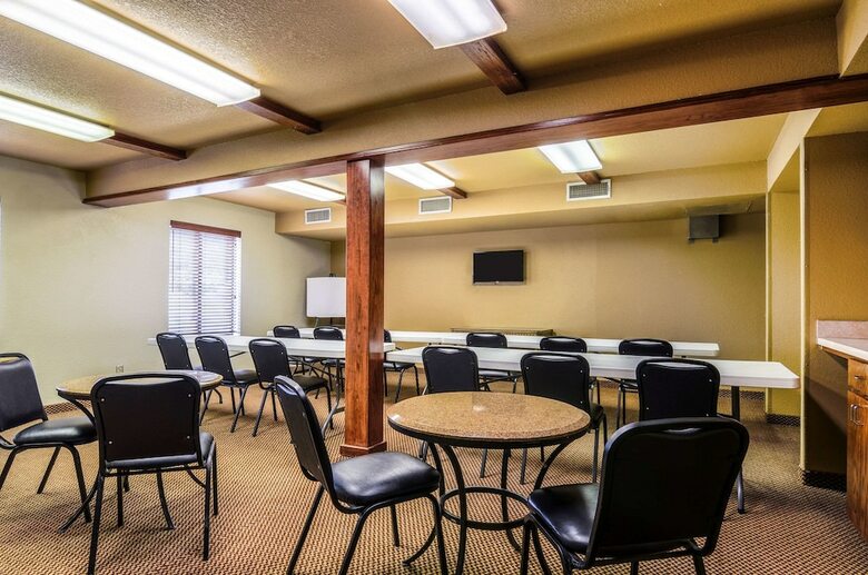 Hotel Quality Inn & Suites
