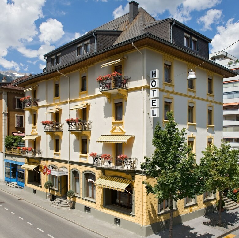 Hotel Ambassador Brig
