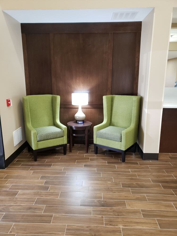 Hotel Comfort Suites Sioux Falls