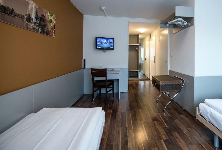 Hotel Alexander Guesthouse