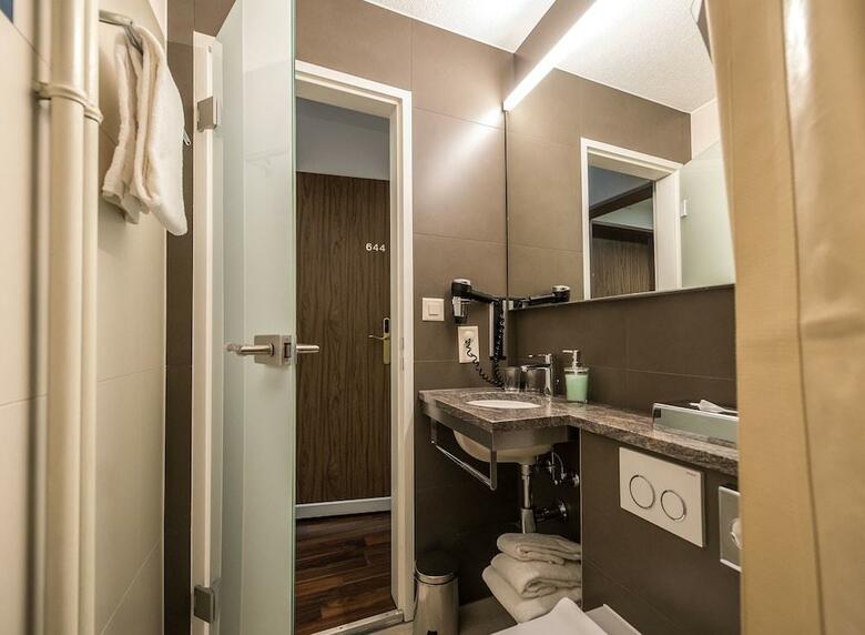 Hotel Alexander Guesthouse