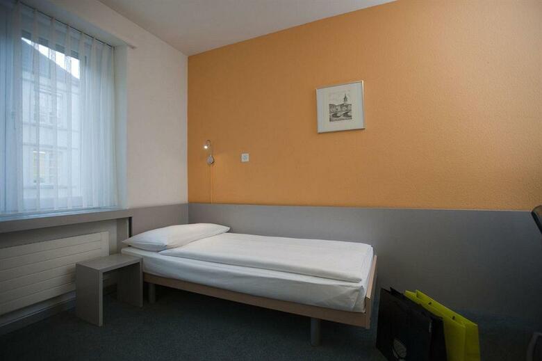 Hotel Alexander Guesthouse