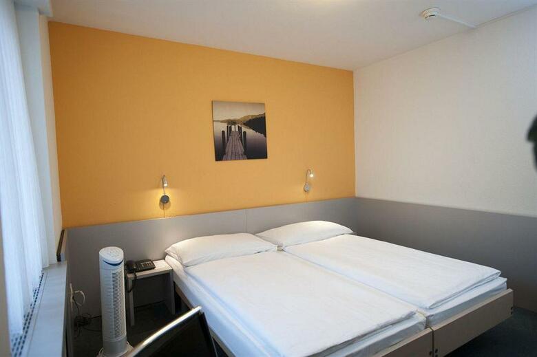 Hotel Alexander Guesthouse