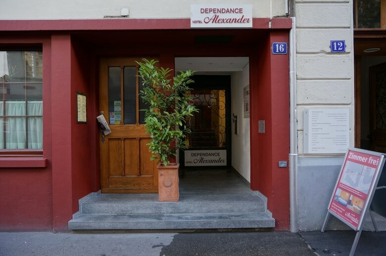 Hotel Alexander Guesthouse