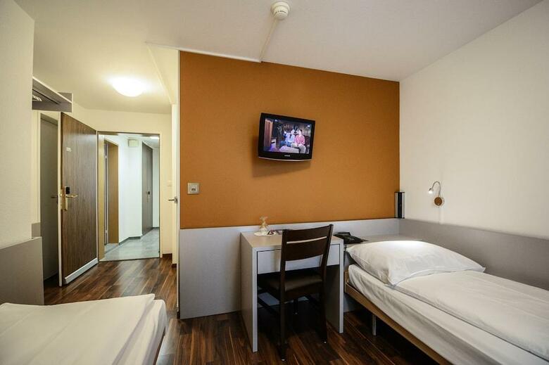 Hotel Alexander Guesthouse