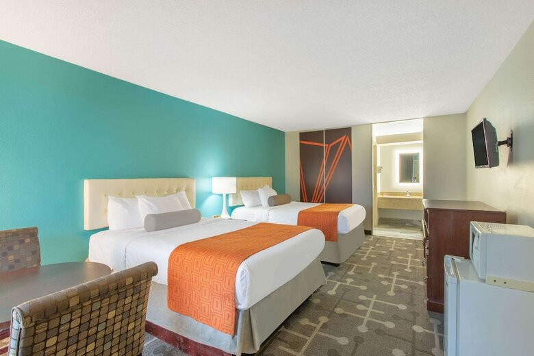 Hotel Howard Johnson By Wyndham Albany
