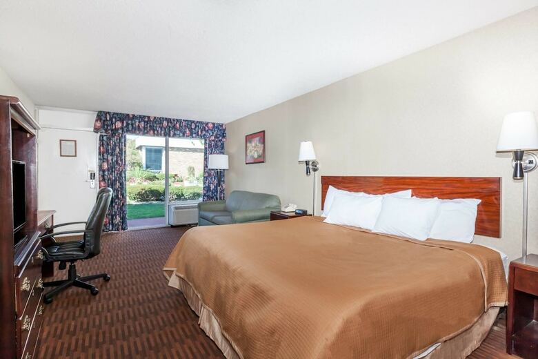 Hotel Howard Johnson By Wyndham Albany